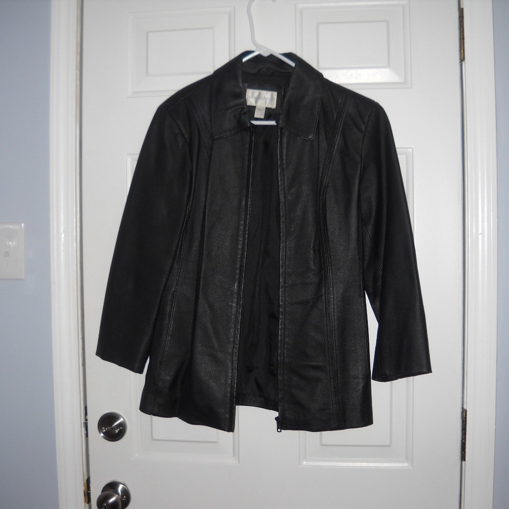 Worthington Genuine Leather Black Jacket EUC Size Small Petite Vintage